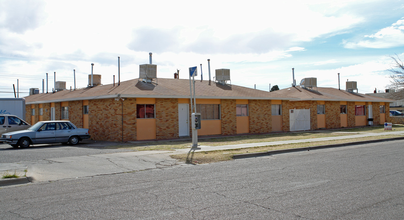 8928 Lawson St in El Paso, TX - Building Photo