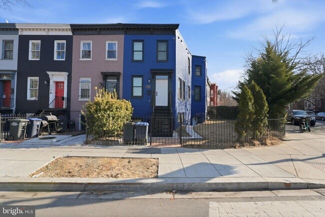 property at 718 Rhode Island Ave NW