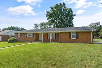 600 Gale Ln in Athens, AL - Building Photo - Building Photo
