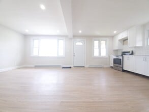 368 Dufferin Av in Belleville, ON - Building Photo - Building Photo