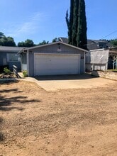 3315 Lilac Ave in Clearlake, CA - Building Photo - Building Photo