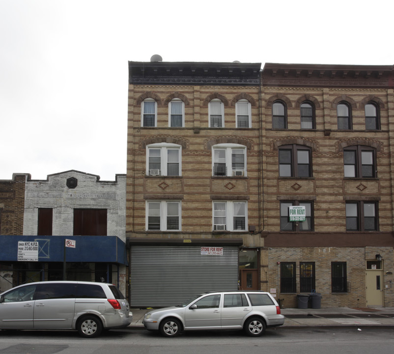 2112 Fulton St in Brooklyn, NY - Building Photo