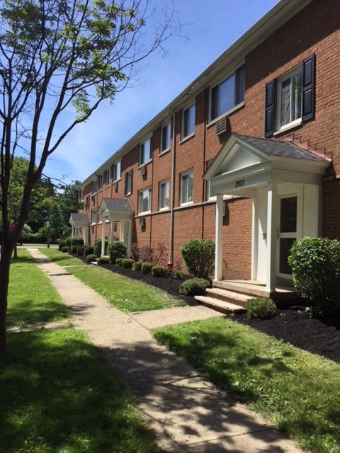 Rosemond Apartments in Cleveland Heights, OH - Foto de edificio