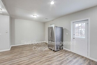 2854 Oakley Ave in Baltimore, MD - Building Photo - Building Photo