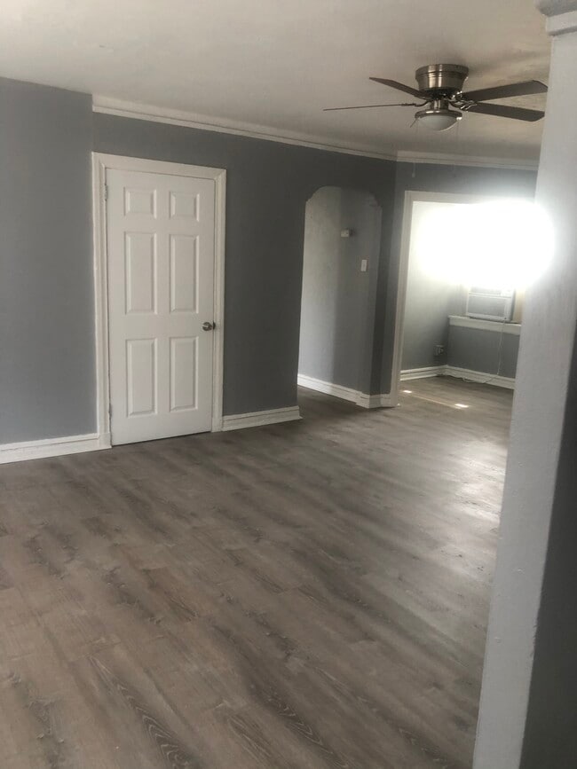 807 Clara Ave in St. Louis, MO - Building Photo - Building Photo