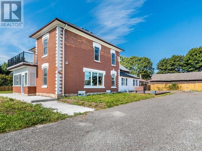 12 Orangeville St in Erin, ON - Building Photo - Building Photo