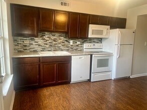 9350 E Girard Ave in Denver, CO - Building Photo - Building Photo