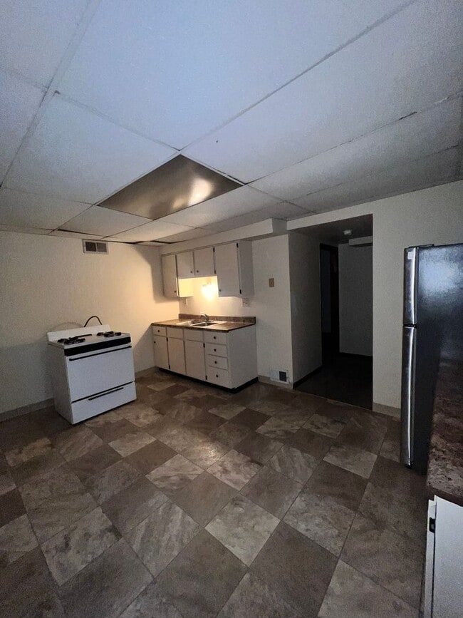 property at 4277 S 4th St