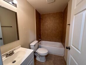 706 SE 4th Terrace in Cape Coral, FL - Building Photo - Building Photo
