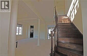 4495 Saw Mill Dr in Niagara Falls, ON - Building Photo - Building Photo