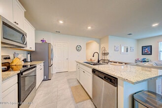 1342 Mineral Lp Dr NW in Palm Bay, FL - Building Photo - Building Photo