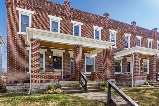 property at 958-976-976 S Champion Ave