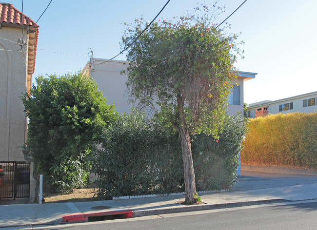 508 Raymond Ave in Santa Monica, CA - Building Photo - Building Photo