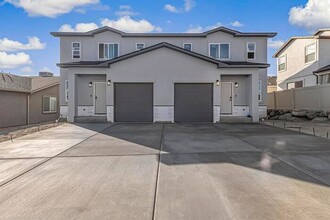 2863 Naples Dr in Grand Junction, CO - Building Photo - Building Photo