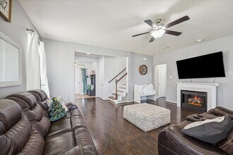 8103 Heartbrook Field Ln in Cypress, TX - Foto de edificio - Building Photo