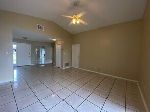 3042 Woolridge Dr in Orlando, FL - Building Photo - Building Photo