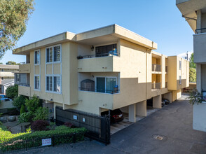 Camino Commons in Burlingame, CA - Foto de edificio - Building Photo