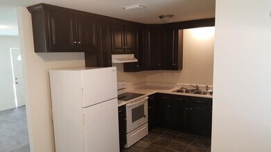 12747 Westbrook Dr in Foley, AL - Building Photo - Building Photo