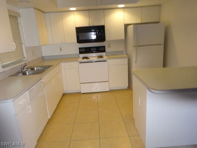 property at 2637 SW 27th St