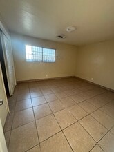 1209 Murdock St, Unit 1209 Murdock st # B in Bakersfield, CA - Building Photo - Building Photo