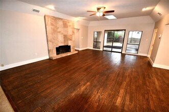 2366 Hill N Dale Dr in Irving, TX - Building Photo - Building Photo