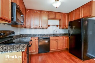1617 Fairwood Forest Dr in St. Peters, MO - Building Photo - Building Photo