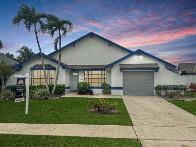 22750 Pickerel Cir in Boca Raton, FL - Building Photo - Building Photo