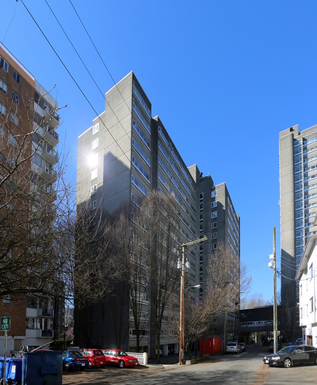 Sunset Towers in Vancouver, BC - Building Photo - Building Photo