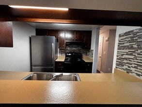 4420 Flowerdale Ave in Kettering, OH - Building Photo - Building Photo