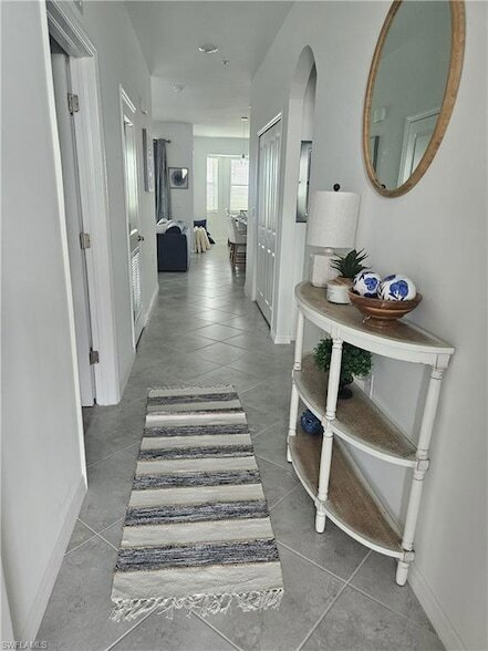 5835 Double Eagle Cir in Ave Maria, FL - Foto de edificio - Building Photo