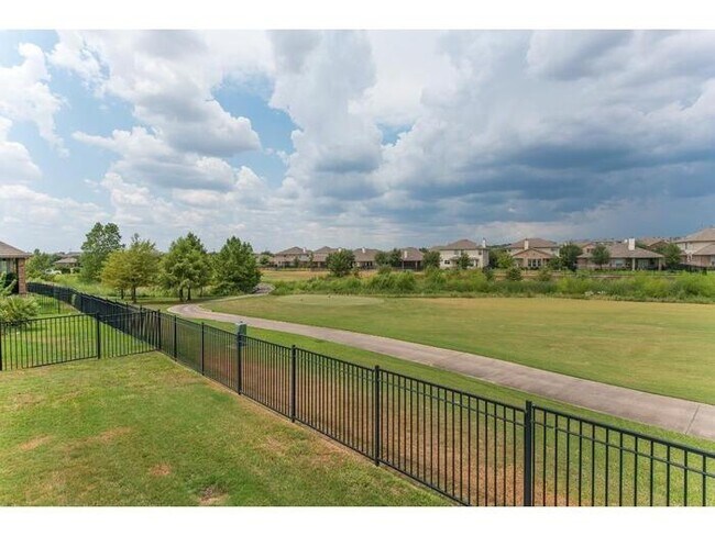 812 Bent Wood Pl in Round Rock, TX - Building Photo - Building Photo