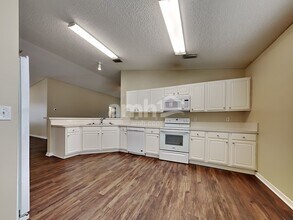 6291 Ironside Dr N in Jacksonville, FL - Building Photo - Building Photo