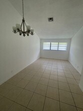 11219 Royal Palm Blvd in Coral Springs, FL - Building Photo - Building Photo