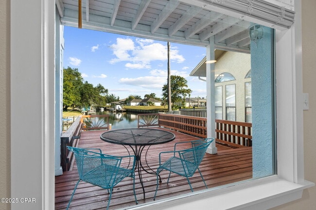 1335 Capri Dr in Panama City, FL - Building Photo - Building Photo