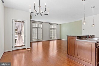 3030 Meridian Cmns in Mechanicsburg, PA - Building Photo - Building Photo