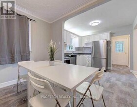 28 Boem Ave in Toronto, ON - Building Photo - Building Photo