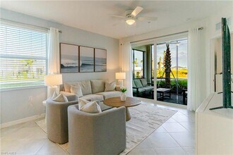 15345 Grn Acrs Ave in Punta Gorda, FL - Foto de edificio - Building Photo