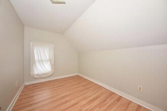 2166 S 6th St in Milwaukee, WI - Building Photo - Building Photo