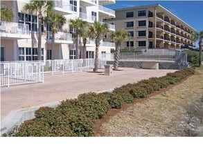 The Inn at Crystal Beach in Destin, FL - Building Photo - Building Photo