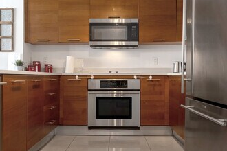 3250 NE 1st Ave in Miami, FL - Building Photo - Building Photo