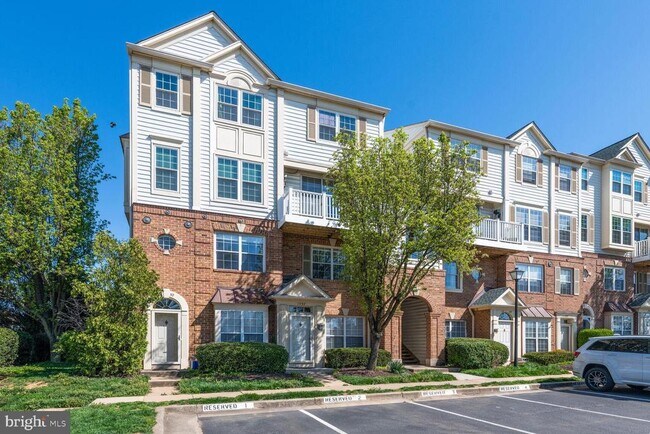property at 1735 W Braddock Pl