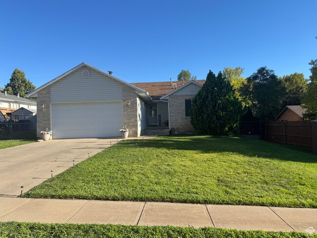 property at 981 Hudson St