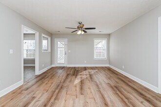 8003 Westfork Dr in Smyrna, TN - Building Photo - Building Photo