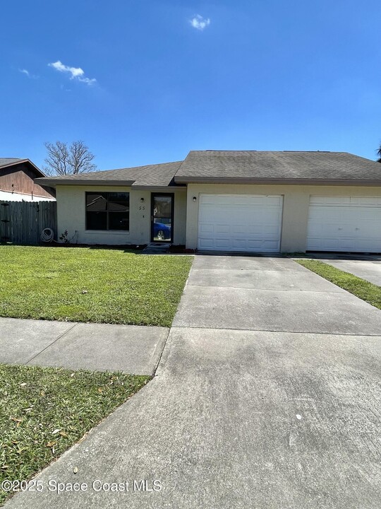 55 W Towne Pl in Titusville, FL - Building Photo