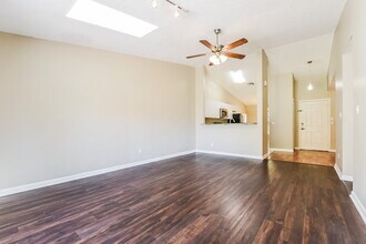 1004 Abell Cir in Oviedo, FL - Building Photo - Building Photo