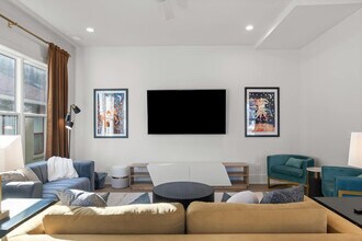 1315 16th Ave S in Nashville, TN - Building Photo - Building Photo