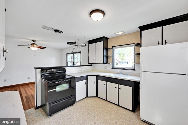 property at 27 Roselle Ave