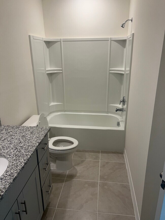 1375 Isleta Lp in Kissimmee, FL - Building Photo - Building Photo