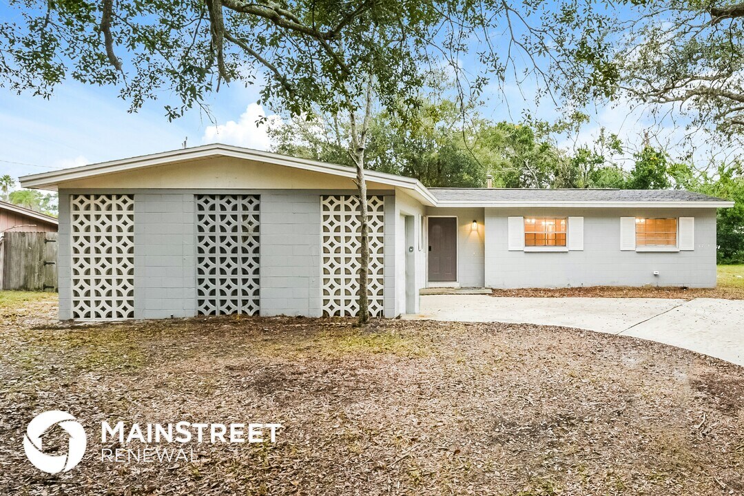 2218 Michigan Ave in Cocoa, FL - Building Photo