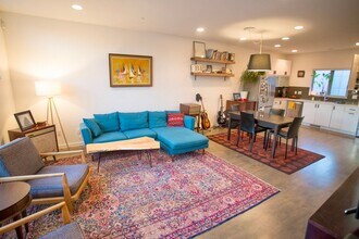 8628A 3rd Ave NW in Seattle, WA - Building Photo - Building Photo